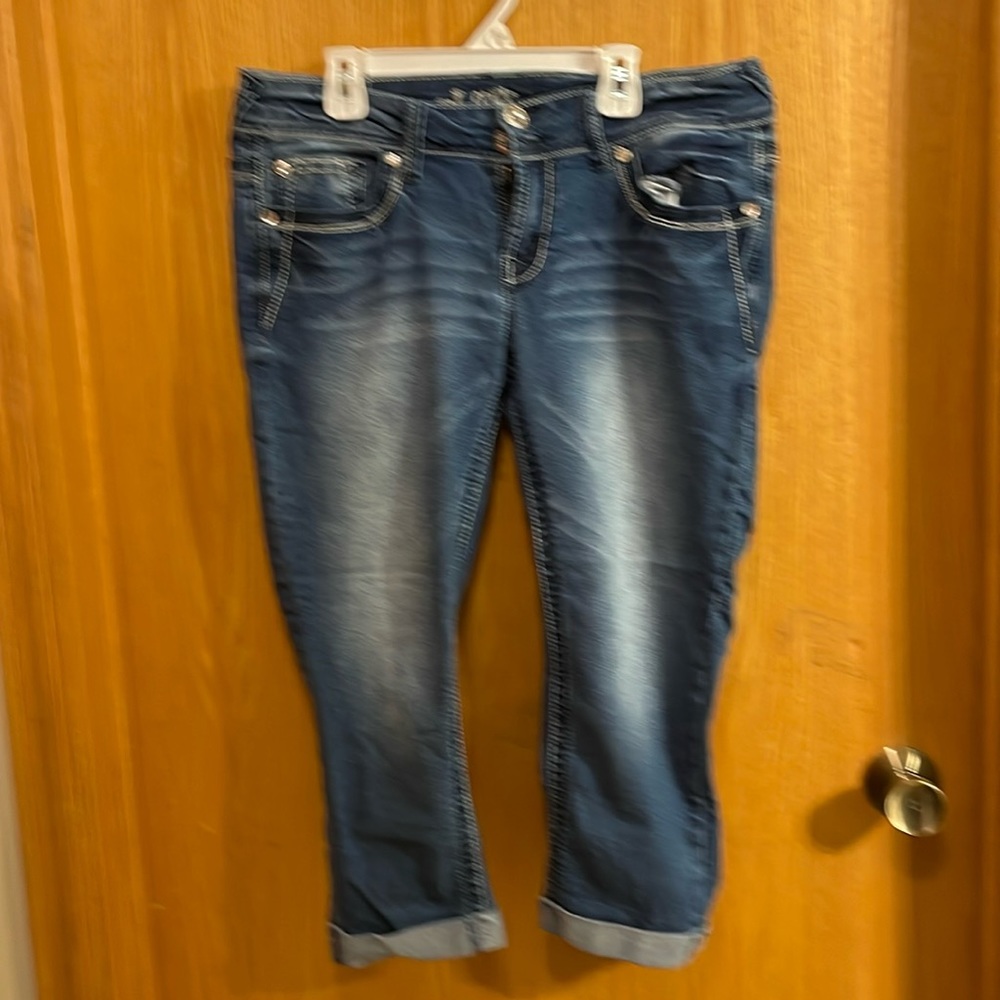 Wallflower Capri jeans